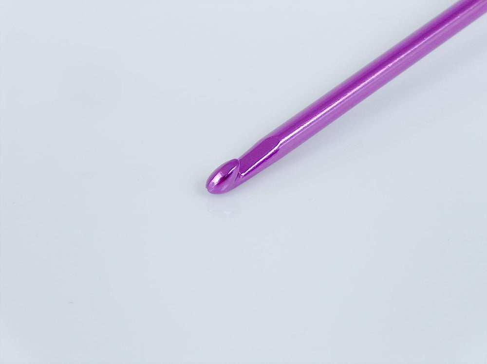 Color Aluminum Crochet Hooks - 35 cm . 7 mm (US 10 1/2)