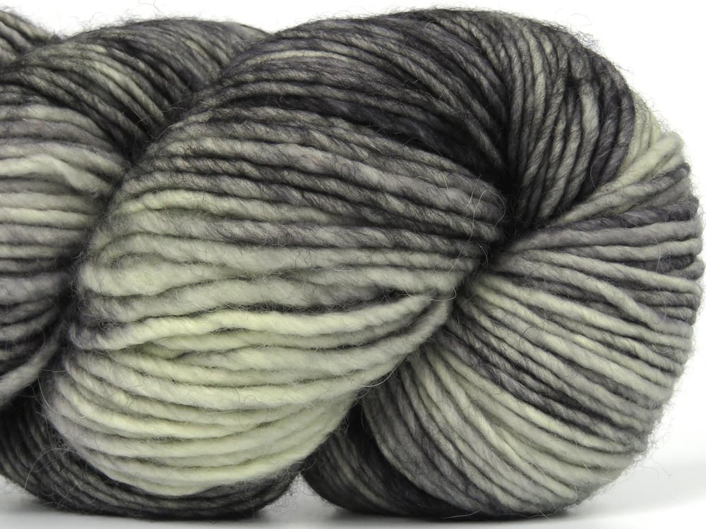 2x100gr. HAND DYED SUPERWASH MERINO Siyah, Gri Tonları  Lüks, Merinos, Kışlık, Yün, Batik Desenli, Worsted, El Boyama, Makina Yıkama