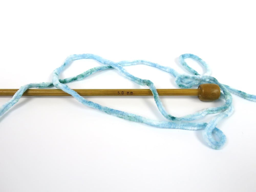 2x150gr. CHENILLE SPLASH Yeşil Tonları, Mavi Tonları Mikro Fiber Kışlık, Şönil, Batik Desenli, Worsted