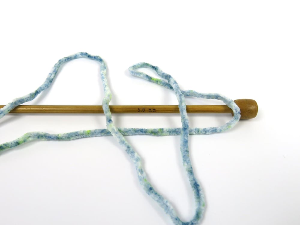 2x150gr. CHENILLE SPLASH Yeşil Tonları, Mavi Tonları Mikro Fiber Kışlık, Şönil, Batik Desenli, Worsted