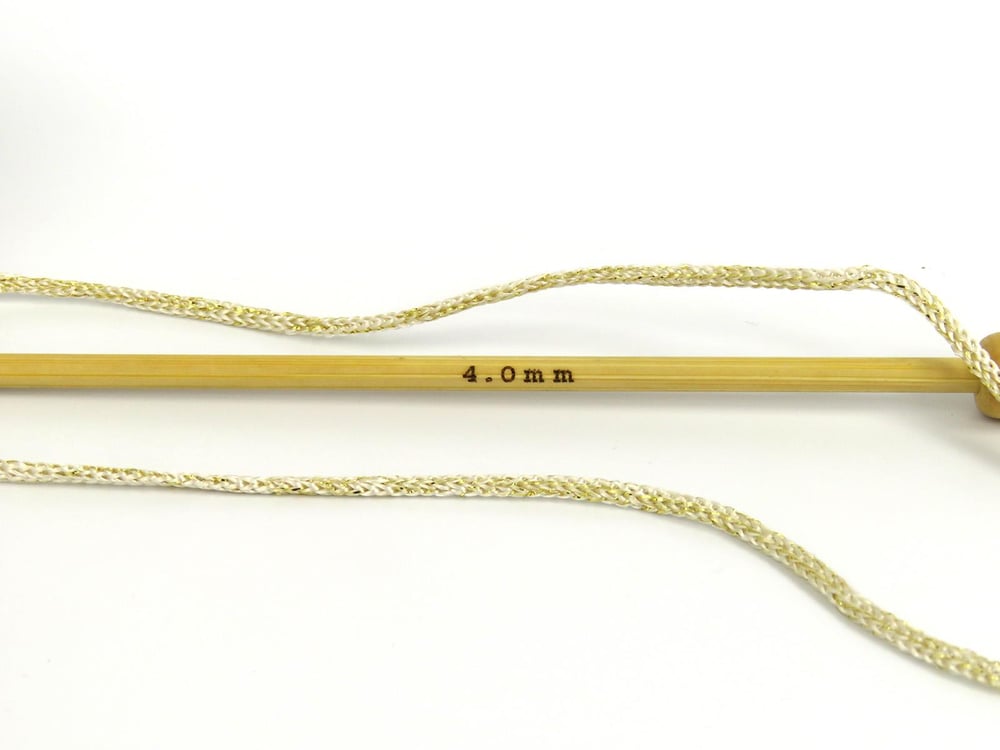 2x200gr. MACRAME BULKY GLITZ Krem, Altın Metalik Simli Metalik Simli, Yazlık İplikler, Makrame, Tığ İşi, Düz iplikler, Kalın