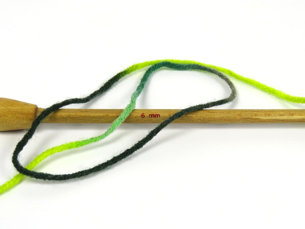 4x100gr. PARTY Deve Tüyü, Yeşil Tonları Akrilik Kışlık, Batik Desenli, Worsted, 100% Akrilik