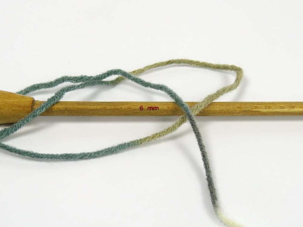 4x100gr. PARTY Krem, Sarı, Yeşil Tonları Akrilik Kışlık, Batik Desenli, Worsted, 100% Akrilik