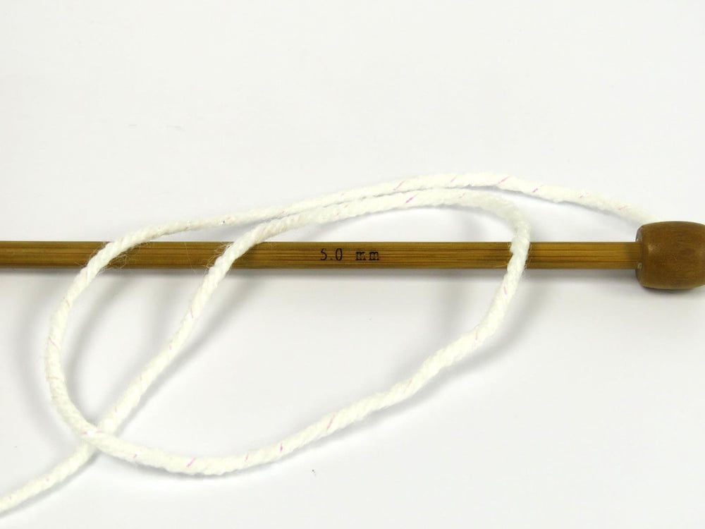 4x100gr. SAVER GLITZ Beyaz Metalik Simli, Akrilik Metalik Simli, Kışlık, Düz iplikler, Worsted, Düz, Akrilik, Makina Yıkama