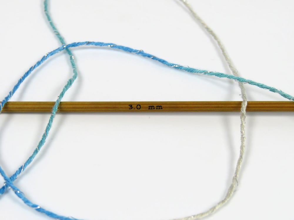 8x50gr. SUMMER ROSE GLITZ Yeşil, Turkuaz, Açık Kamel Metalik Simli, Akrilik Metalik Simli, Yazlık İplikler, Batik Desenli, Akrilik