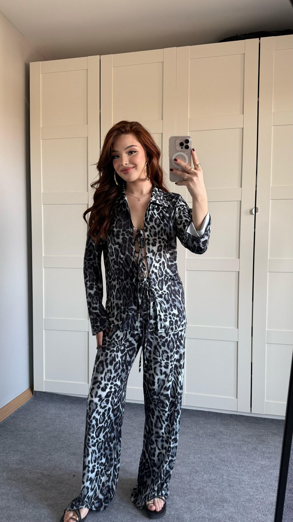 Bağcıklı Gömlek Leopar Takım Siyah 