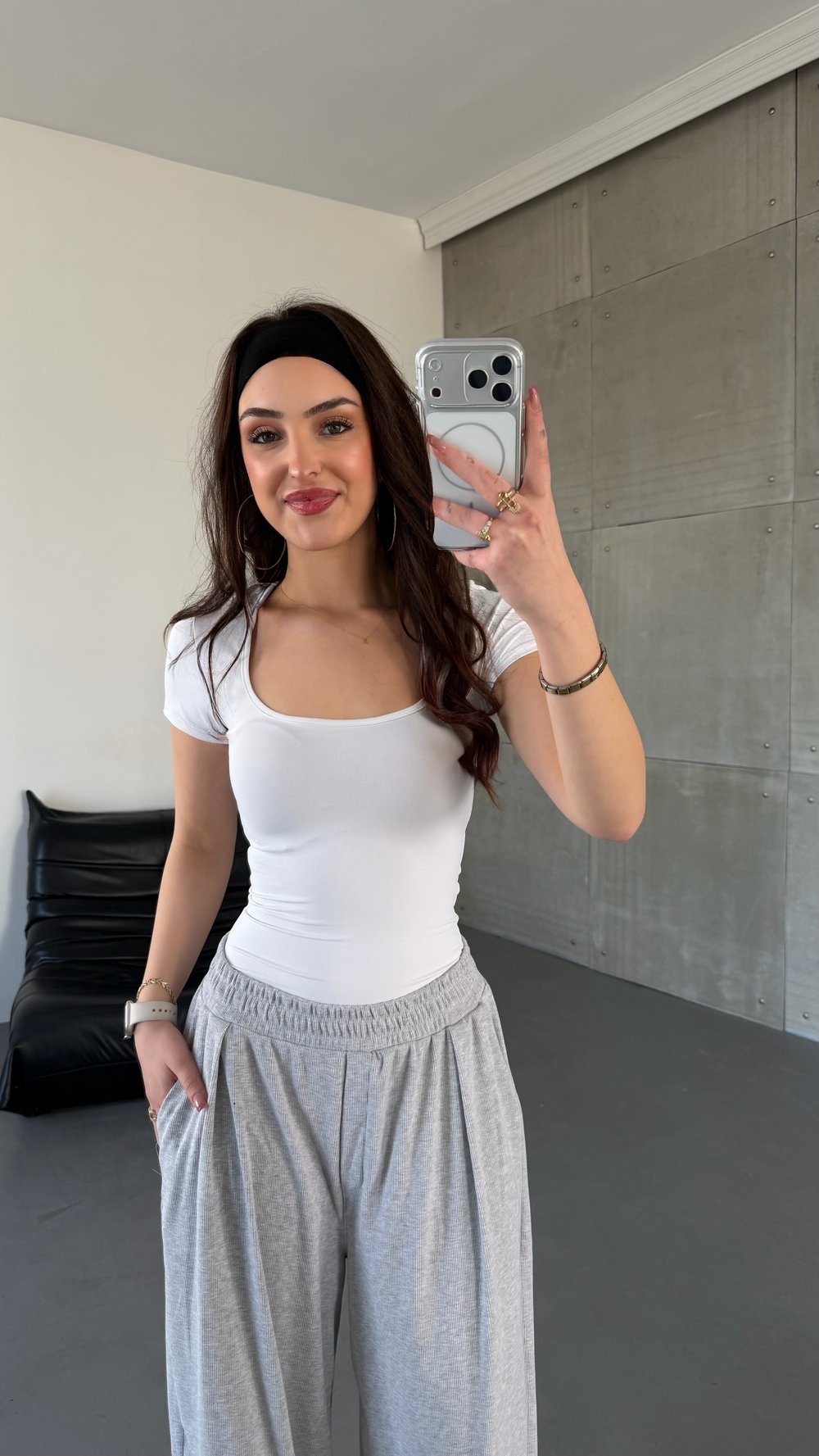 Fit Gösteren Basic Tişört Beyaz