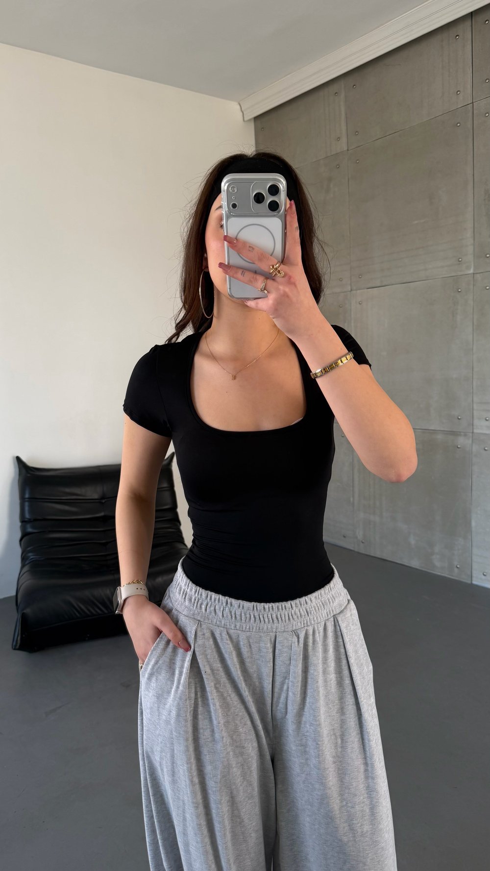 Fit Gösteren Basic Tişört Siyah