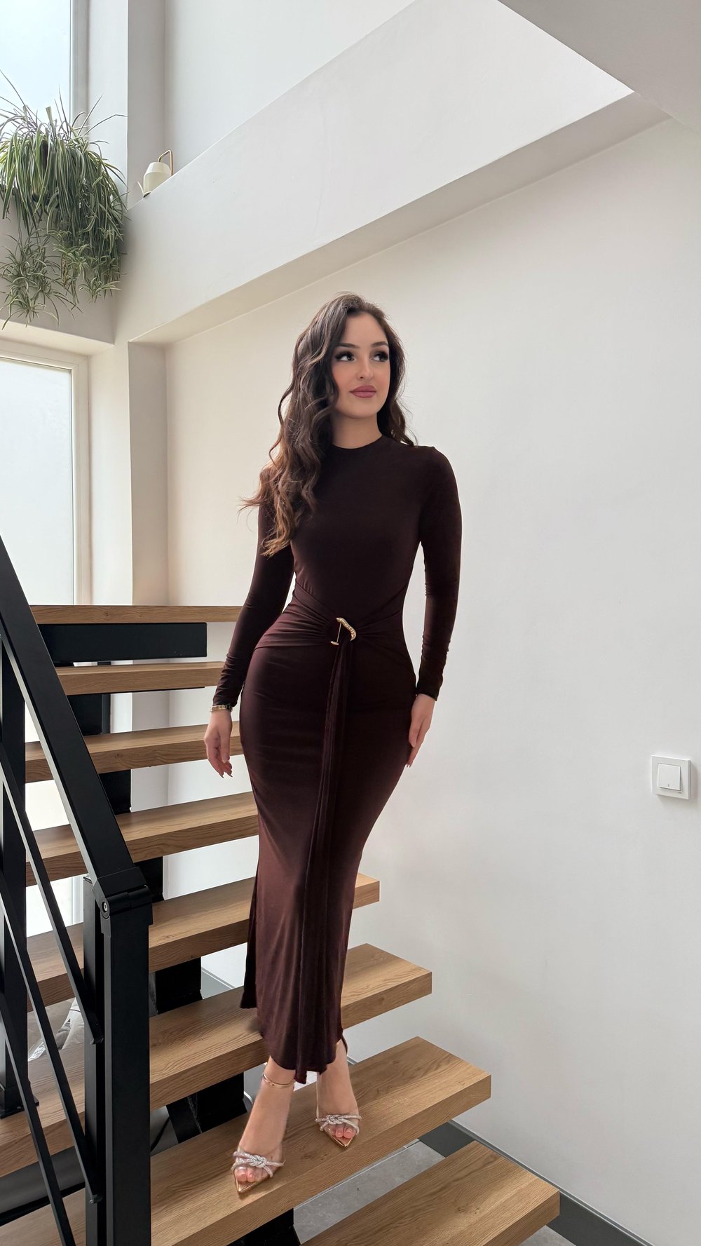 Gold Toka Kuşaklı Maxi Elbise Kahverengi