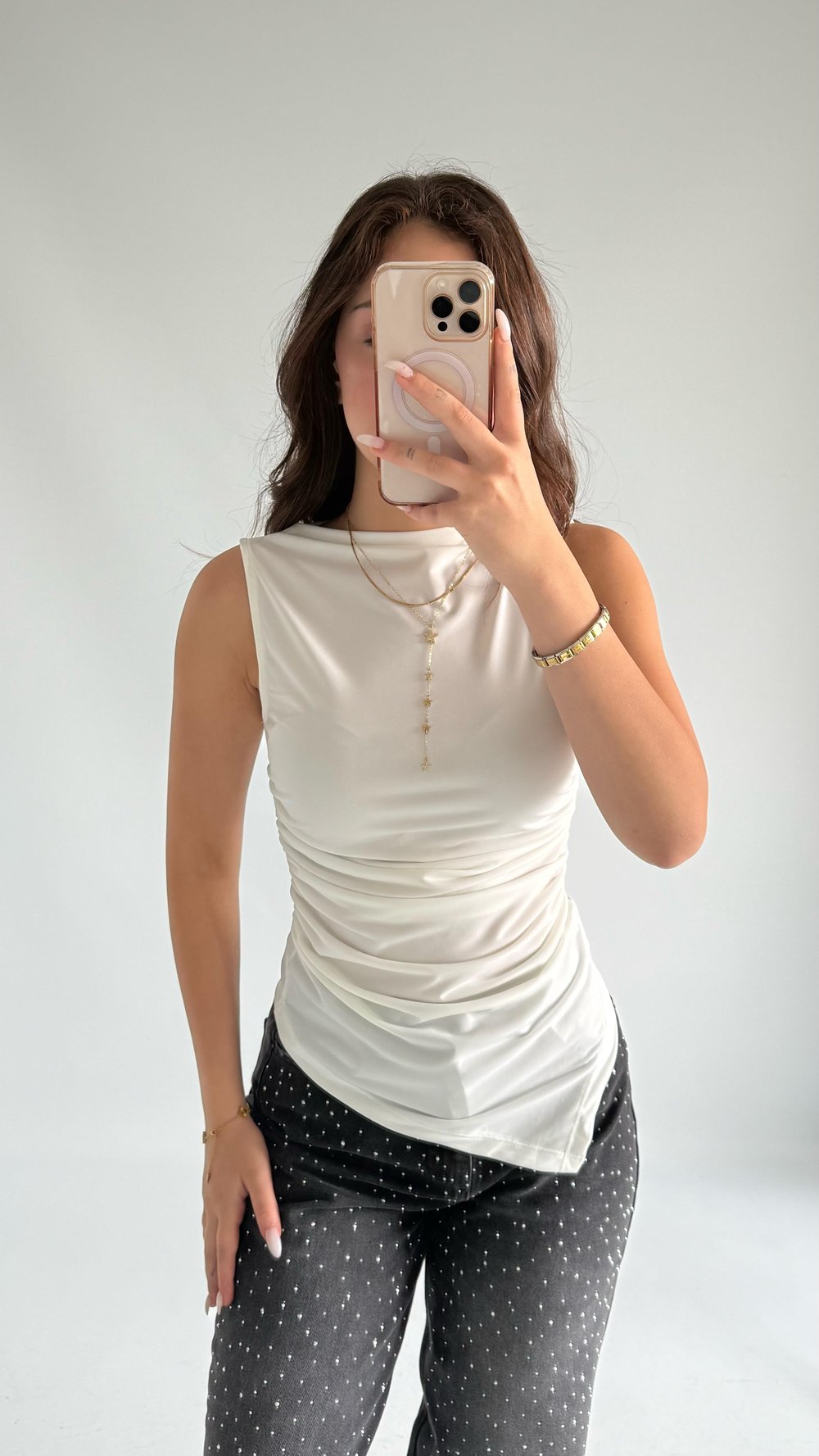 July Sıfır Kol Drape Asimetrik Bluz Beyaz