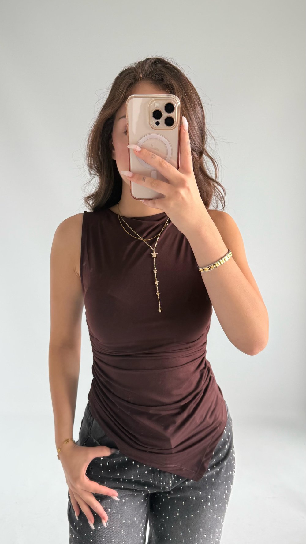 July Sıfır Kol Drape Asimetrik Bluz Kahverengi 