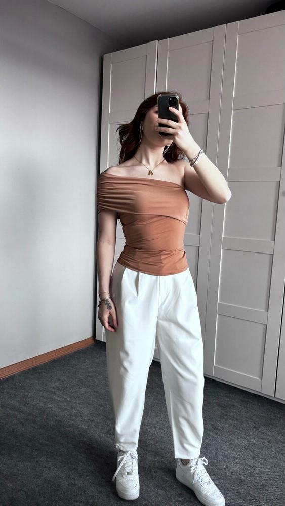 Madonna Tek Kol Taba