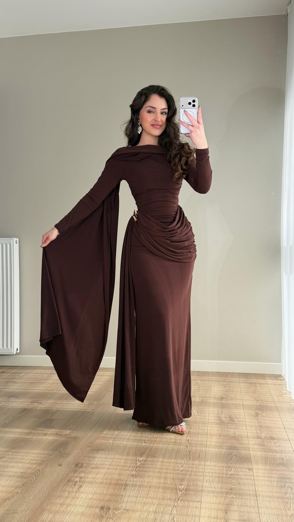 Melisandre Omuz Kuşaklı Elbise Kahverengi