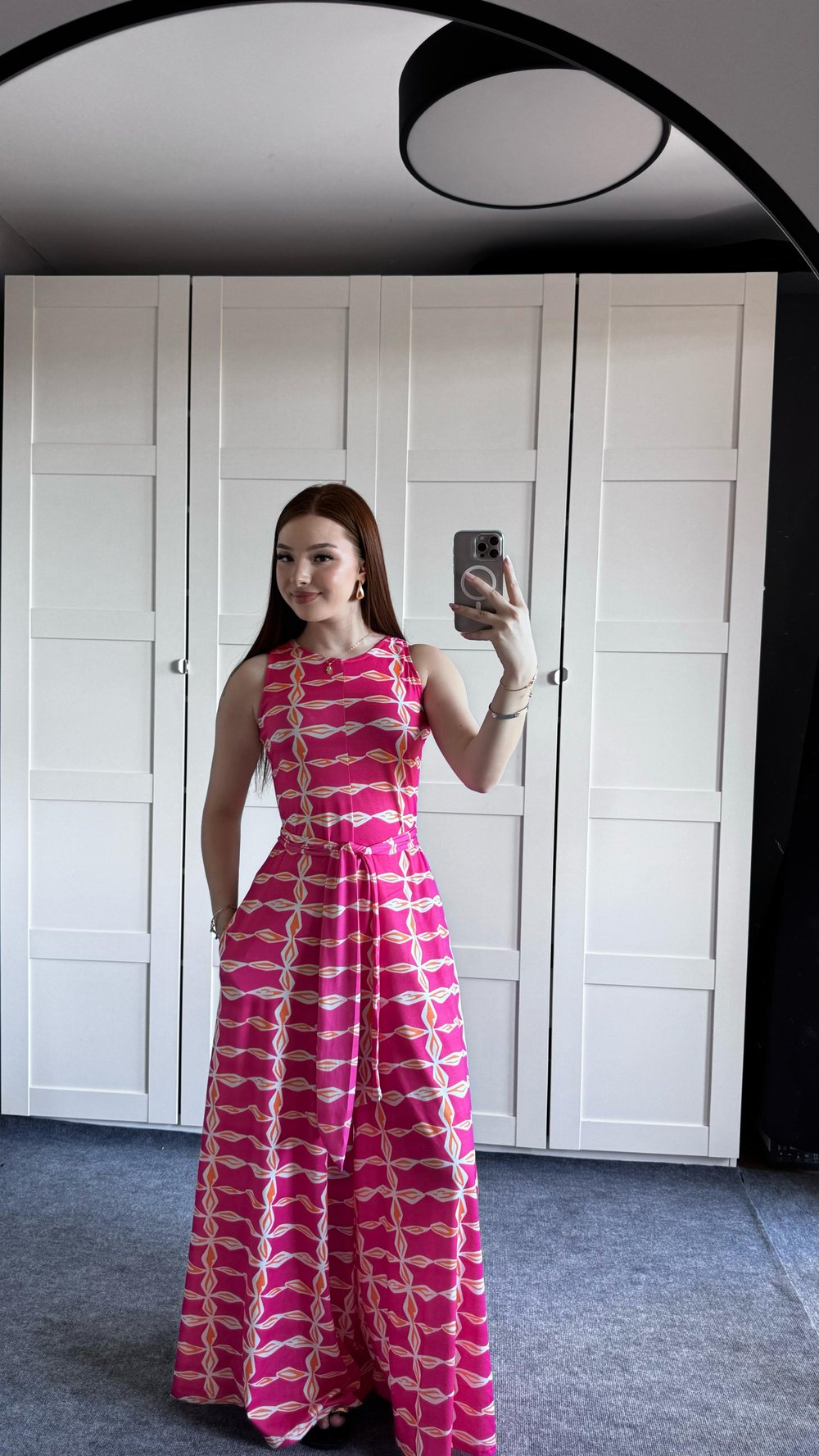 Pembe Kuşaklı Bol Paça Tulum