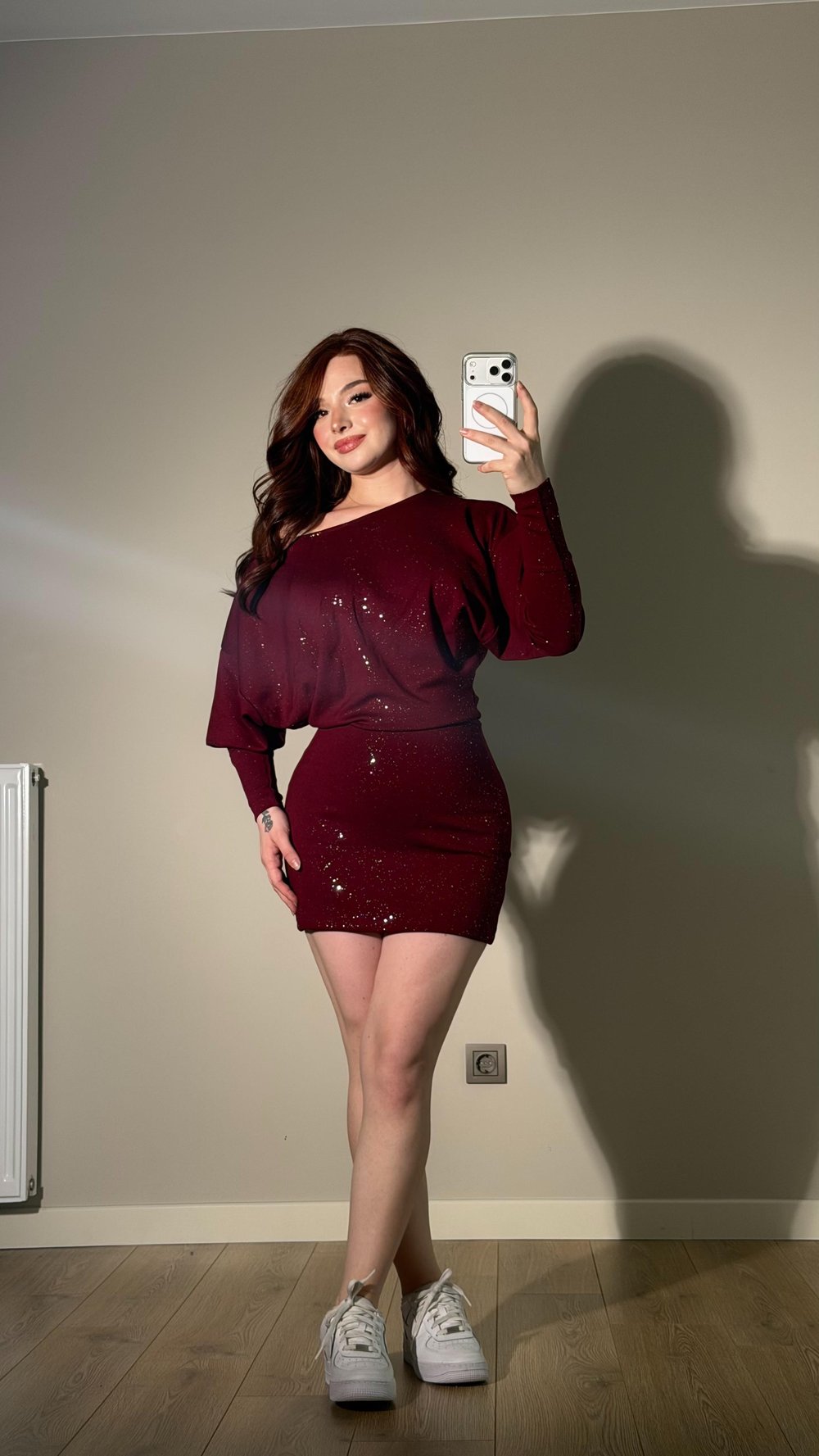 Simli Düşük Omuz Mini Elbise Bordo