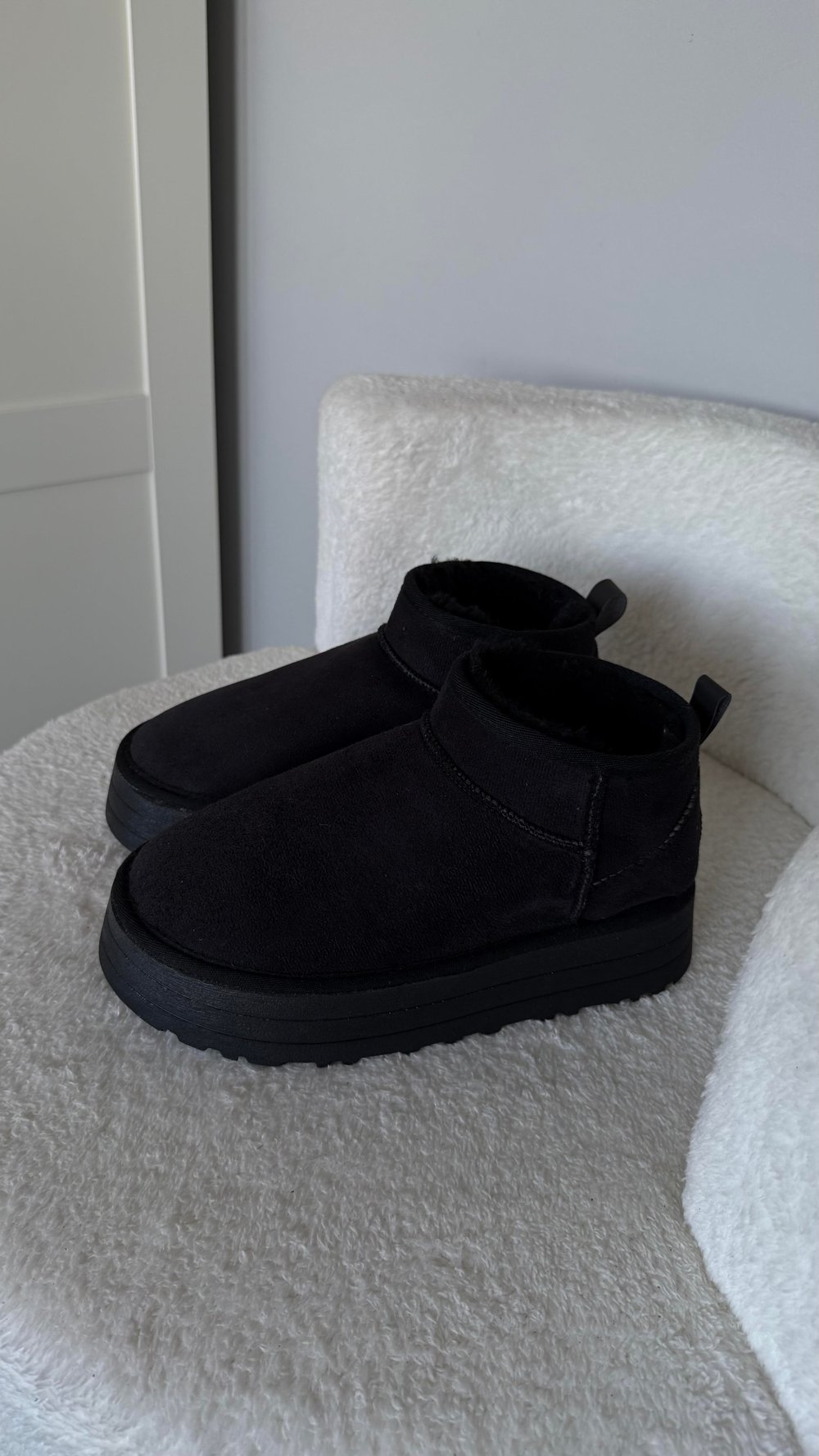 Ugg Bot Uzun Kürklü Siyah