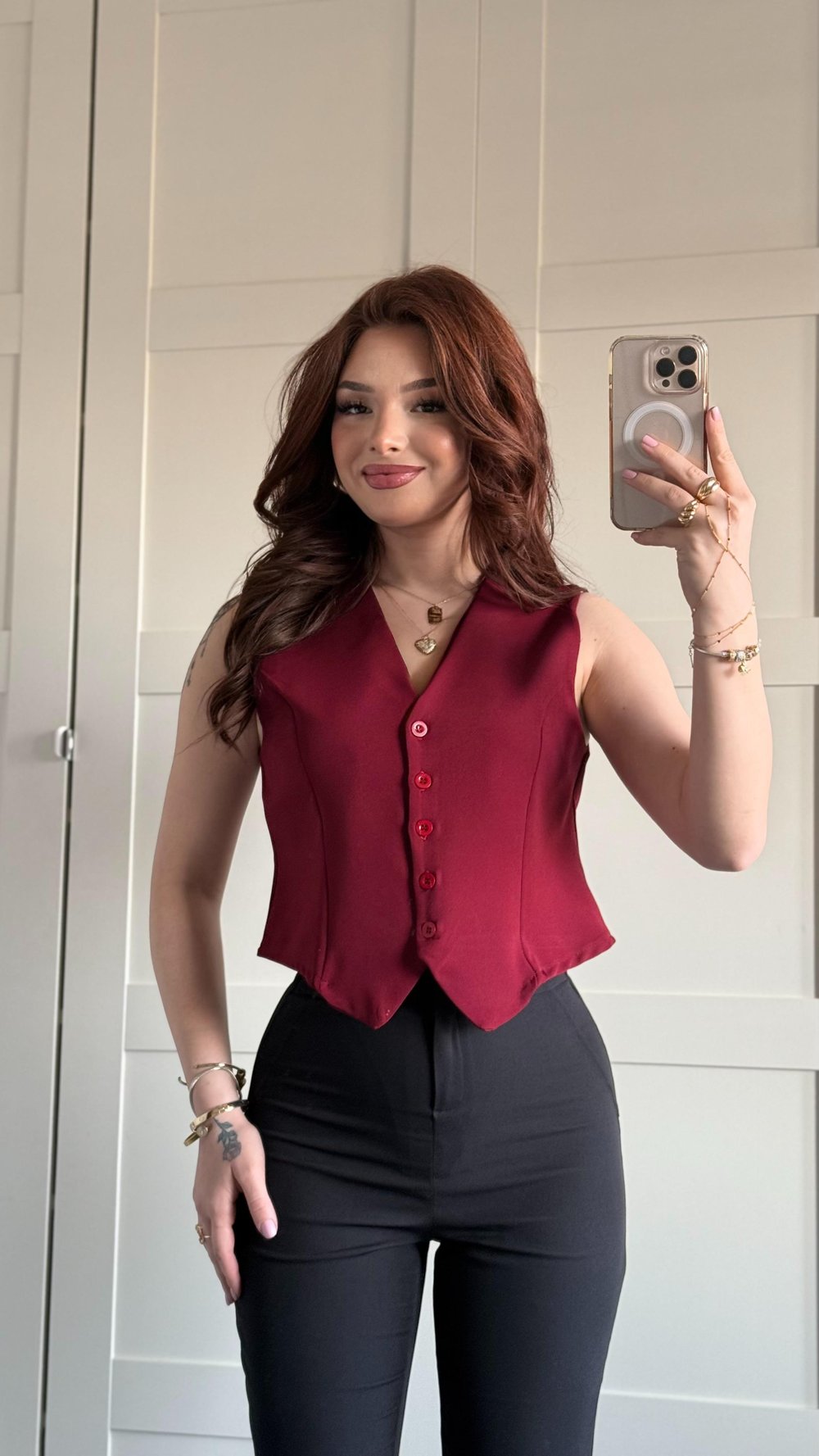 Vücuda Oturan Kısa Dokuma Yelek Bordo
