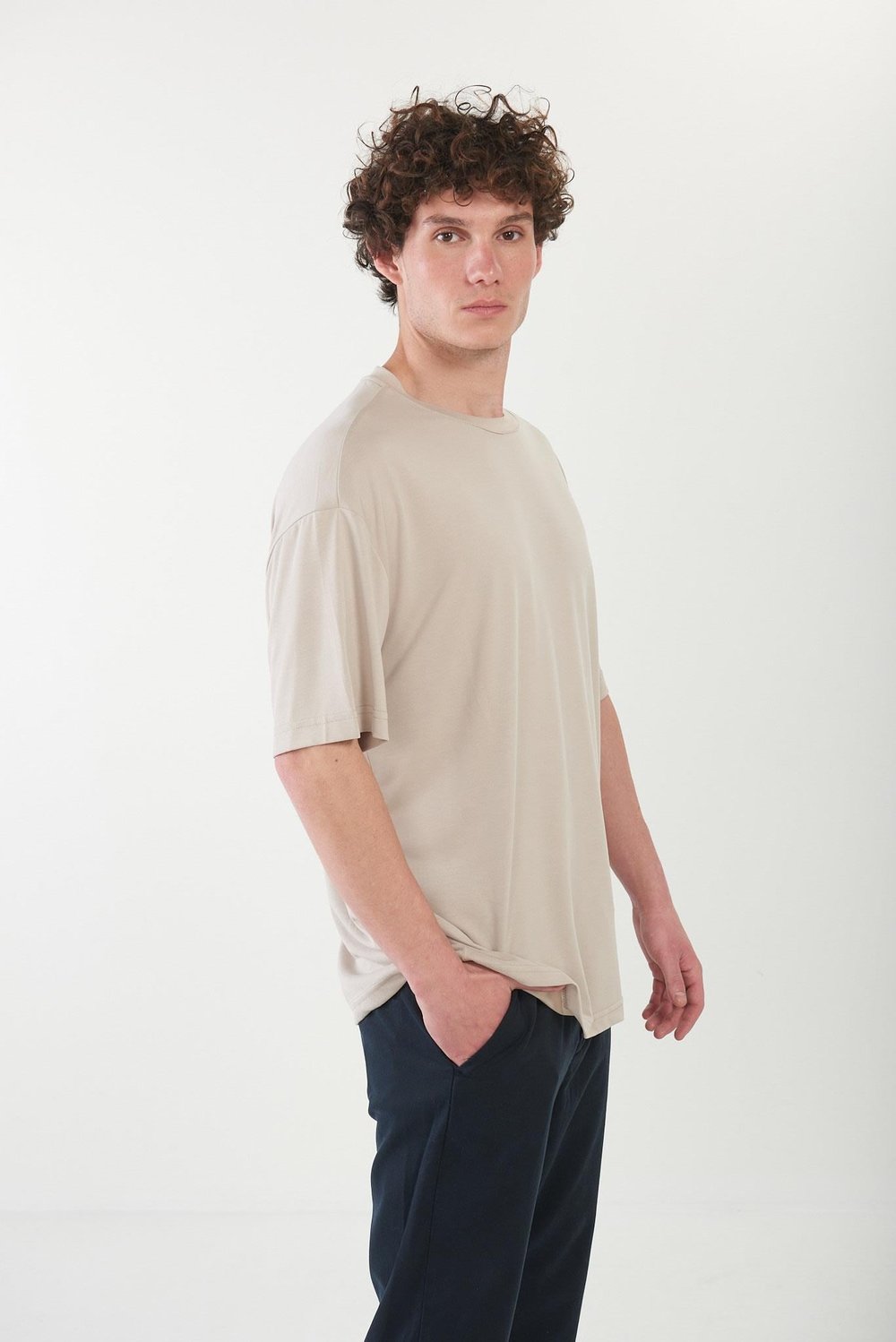 Bisiklet Yaka Düz Basic T-Shirt