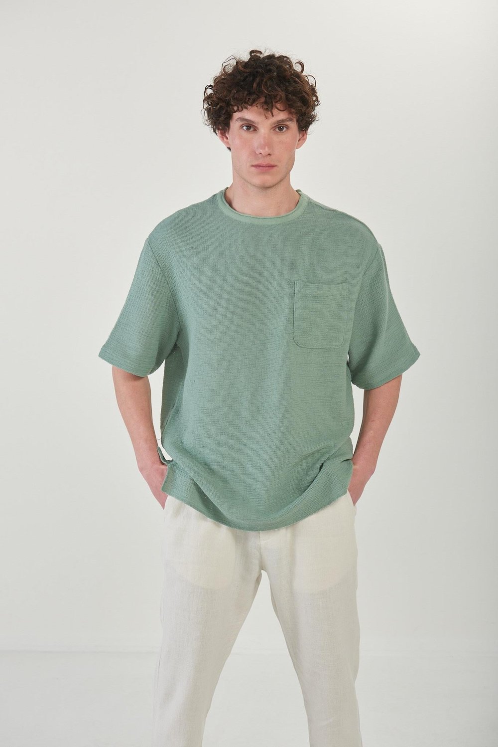 Kafes Örgülü Cep Detaylı Basic T-Shirt