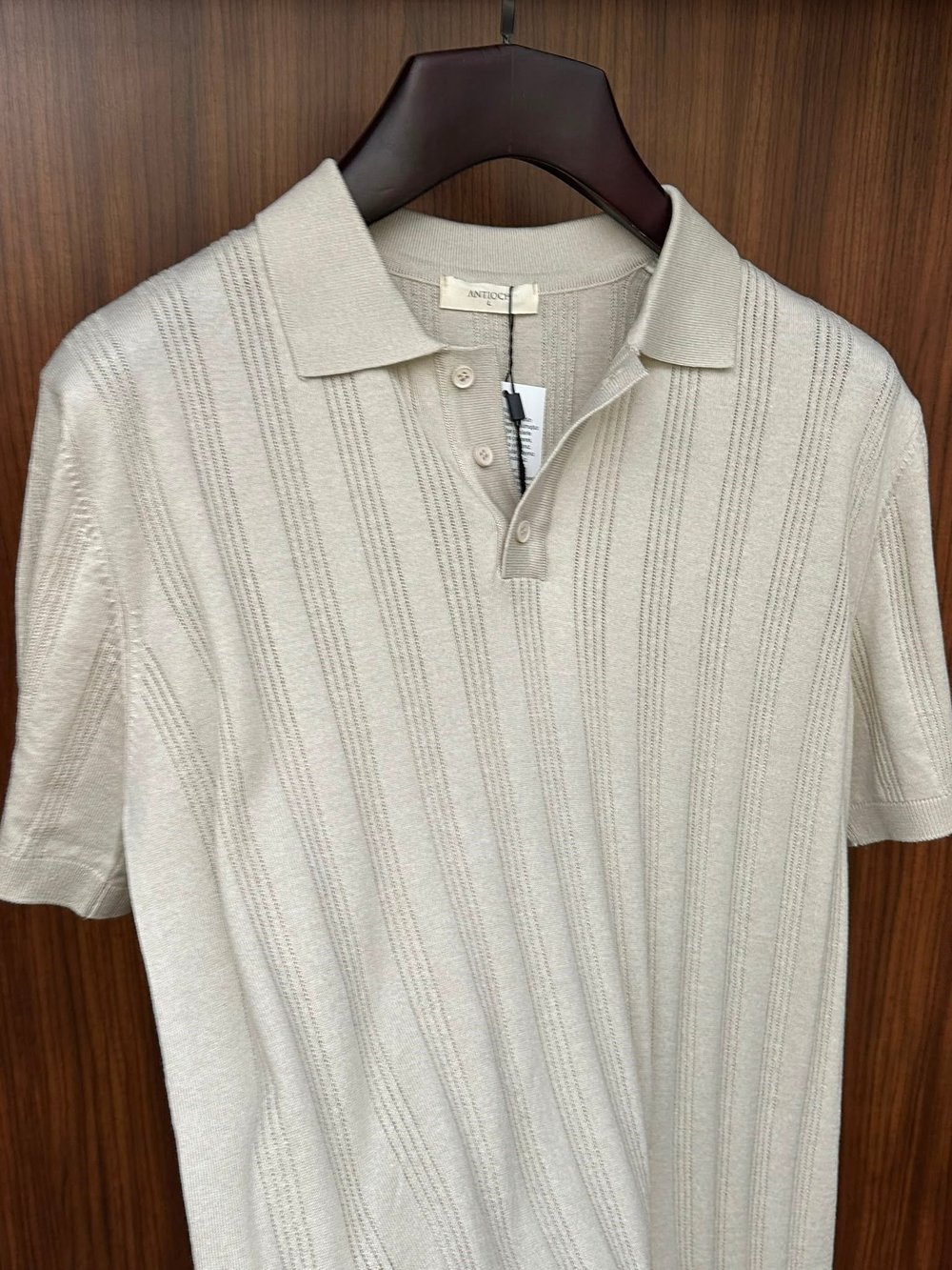 Nakış İşleme Detaylı Yakalı Triko T-Shirt