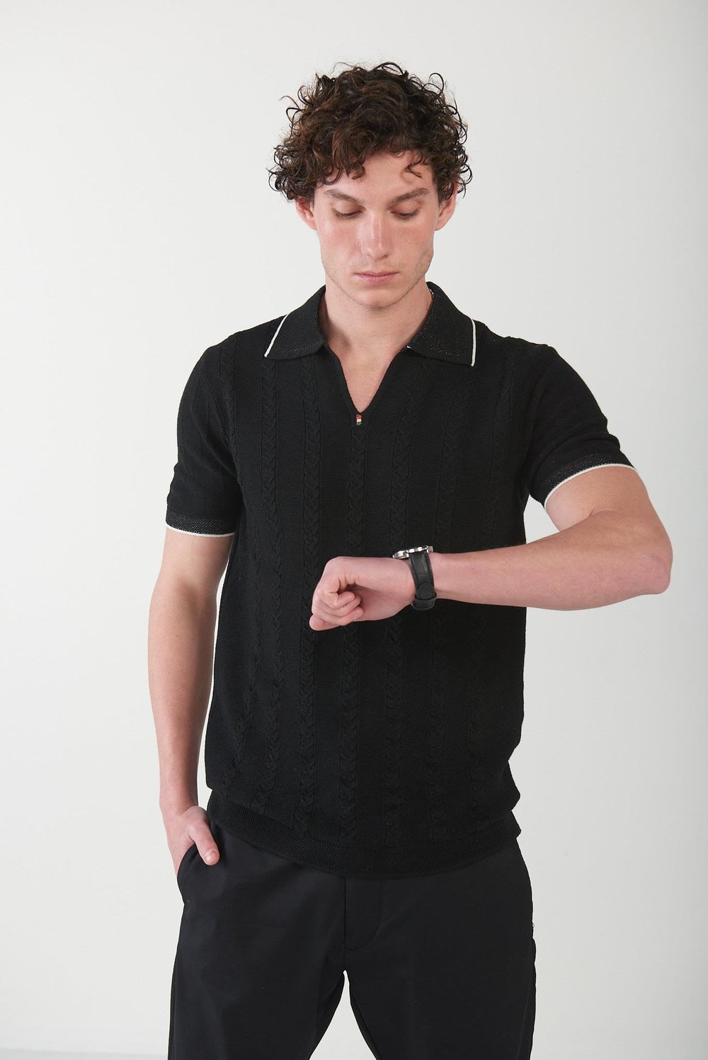 Saç Örgü Detaylı Triko  Yakalı T-Shirt