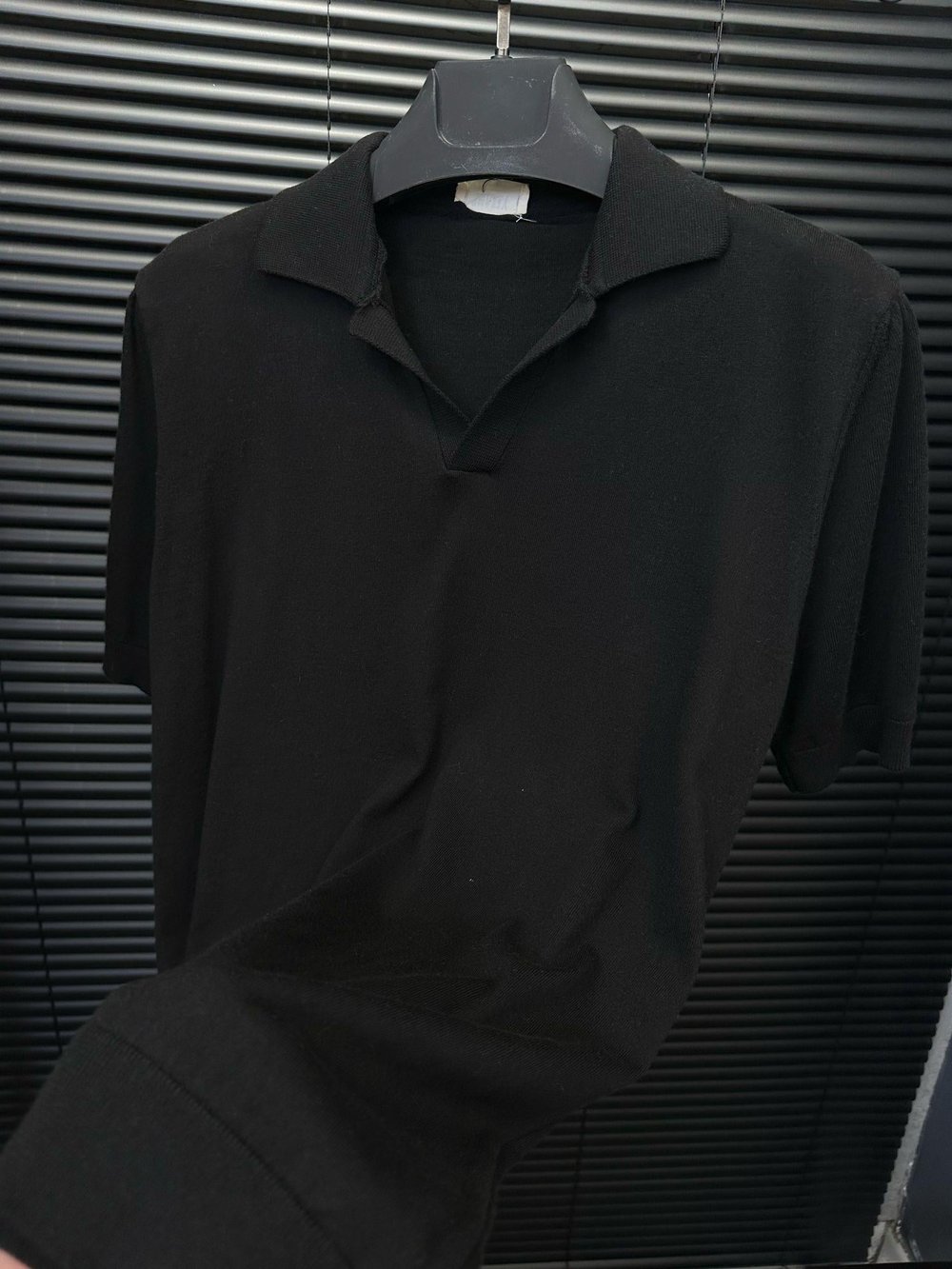 Triko Kumaş Yakalı T-Shirt