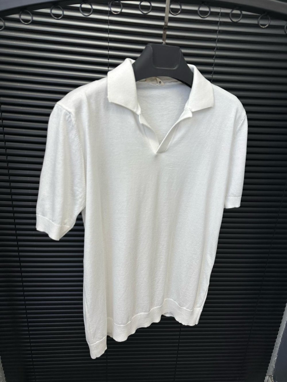 Triko Kumaş Yakalı T-Shirt