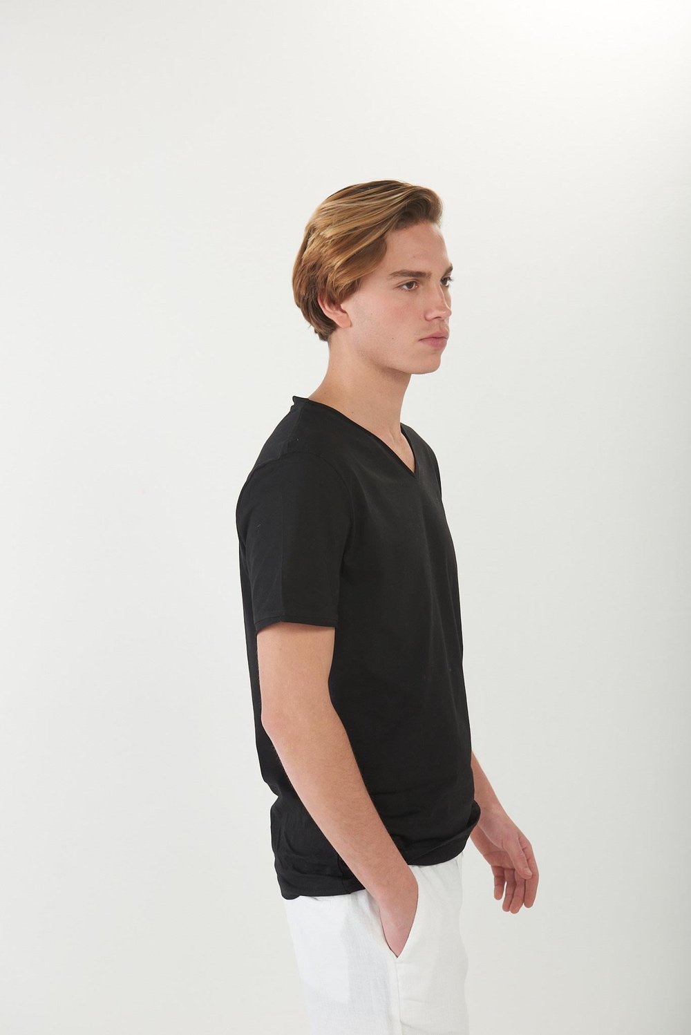 V Yaka Basic T-Shirt