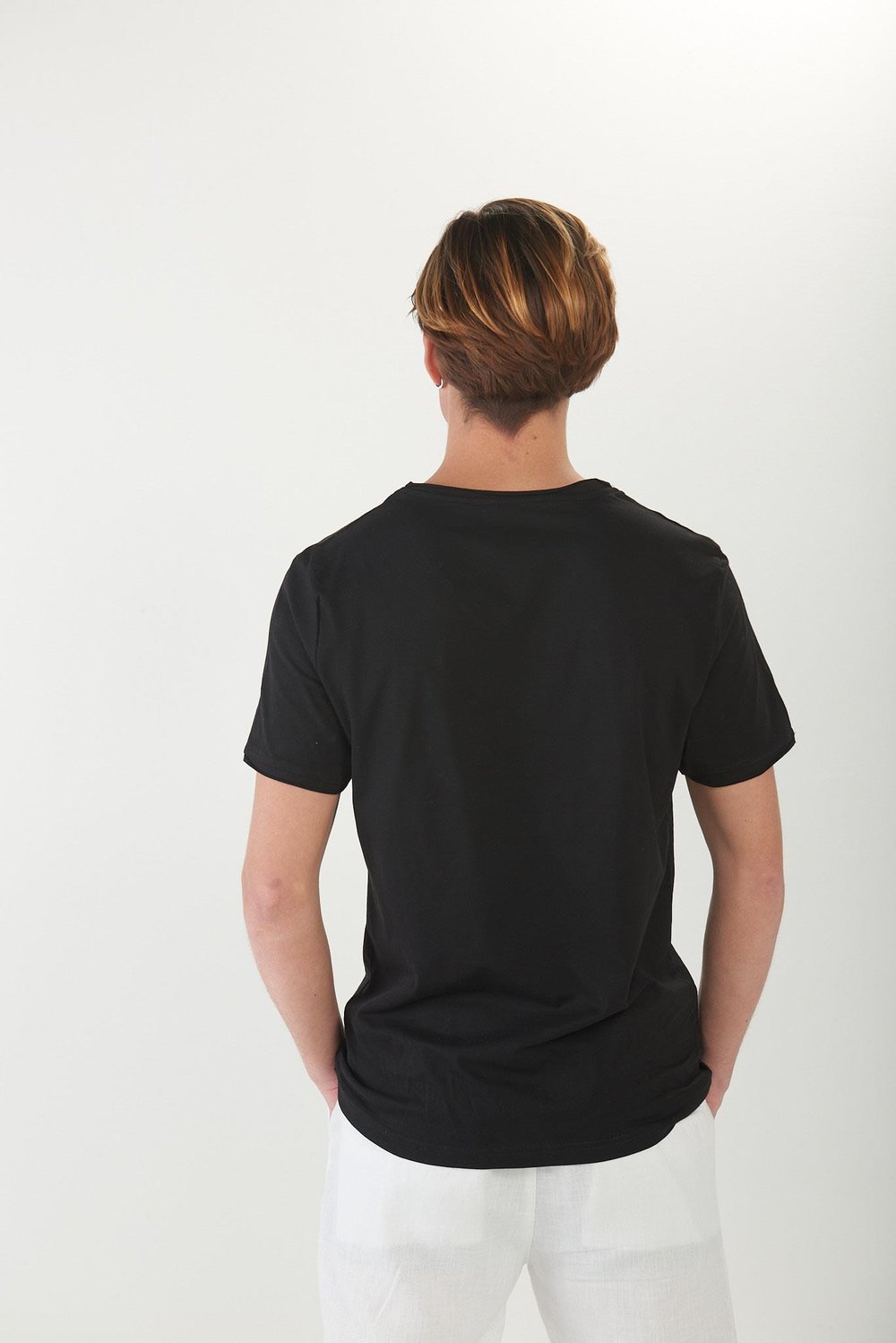 V Yaka Basic T-Shirt