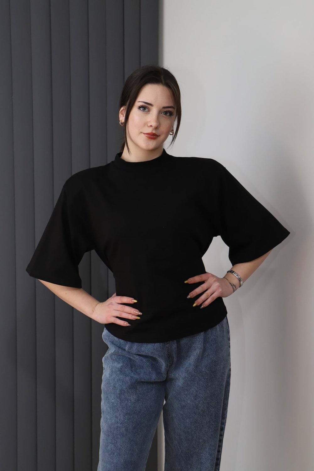Vatkalı Belden  Oturtmalı T-Shirt - Siyah
