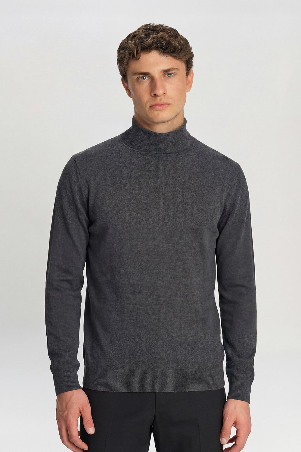 Antrasit Regular Fit Pamuklu Yarım Balıkçı Yaka Erkek Triko Kazak