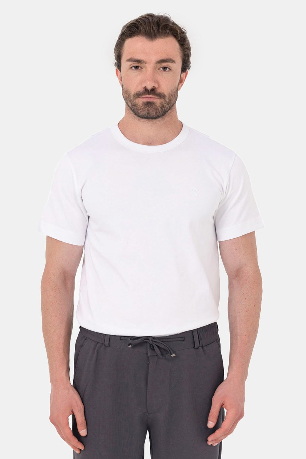 Beyaz Nakışlı %100 Pamuk Bisiklet Yaka Düz Renk Basic T-Shirt