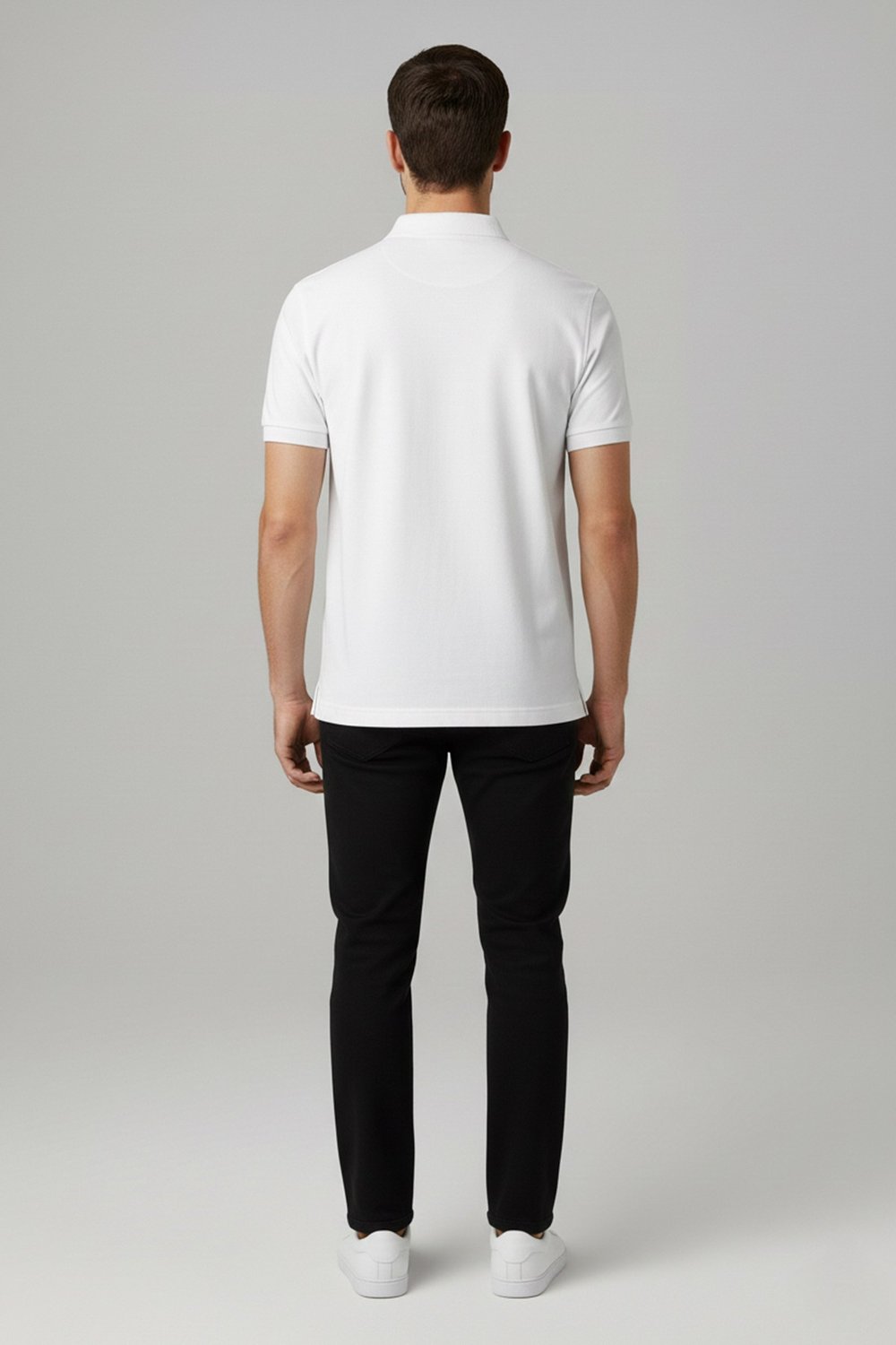 Beyaz %100 Pamuk Cepli Polo Yaka T-shirt