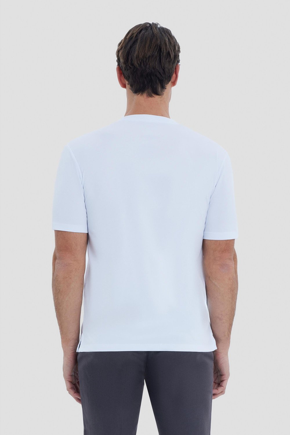 Beyaz Regular Fit Bisiklet Yaka Erkek T-Shirt