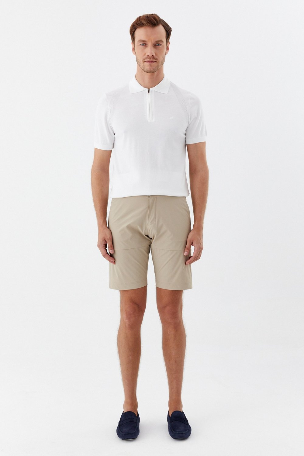 Bej Regular Fit Pamuklu Yan Cepli Normal Bel Bermuda Şort