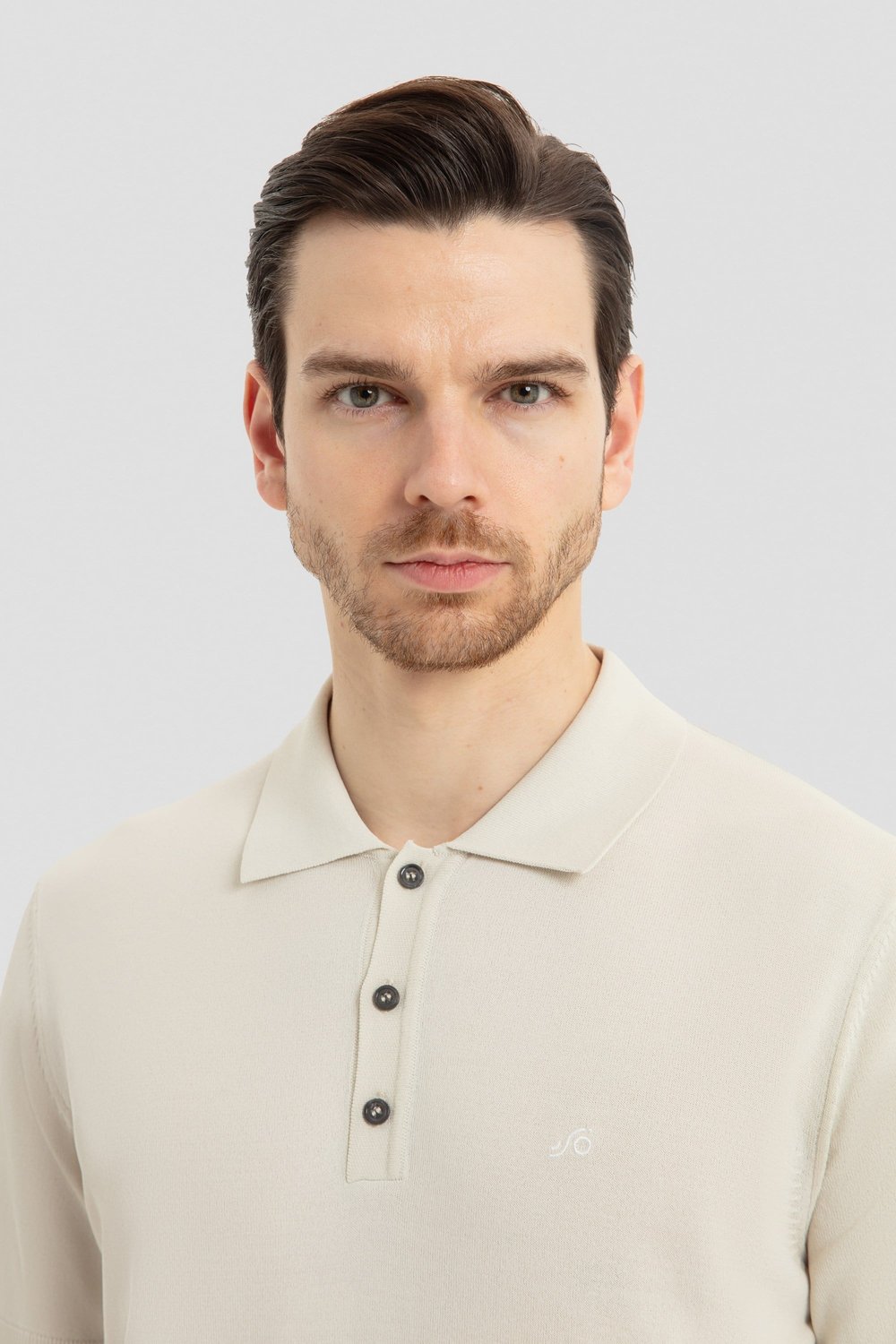 Bej Regular Fit Göğüs Nakış Detaylı Polo Yaka Triko T-shirt