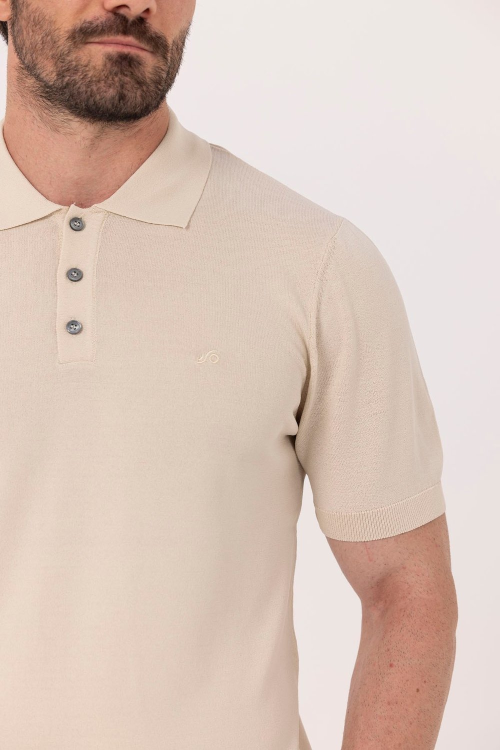Bej Regular Fit Göğüs Nakış Detaylı Polo Yaka Triko T-shirt