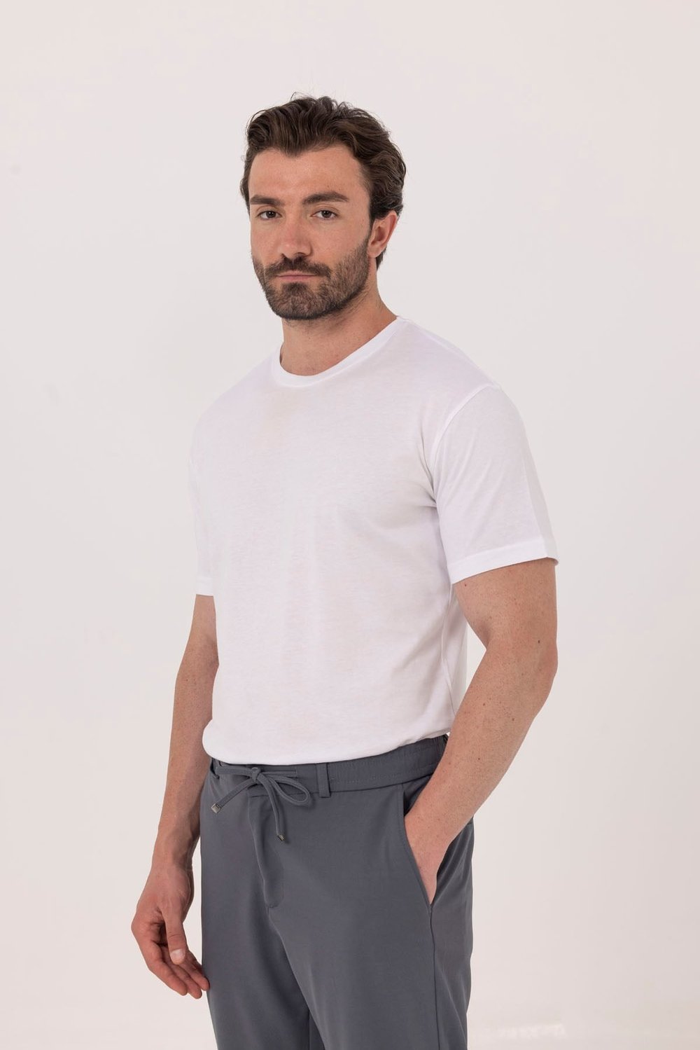 Beyaz %100 Pamuk Bisiklet Yaka Düz Renk Basic T-Shirt