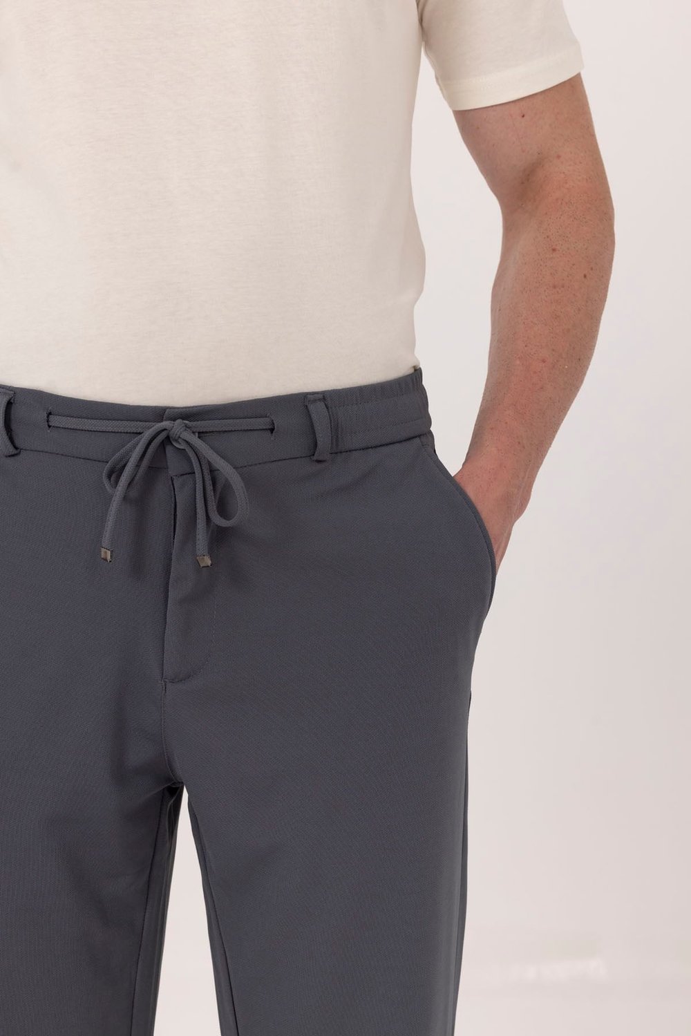 Füme Dokulu Arka Lastikli Köprü Kemerli Bağcıklı Slim Fit Jogger Pantolon