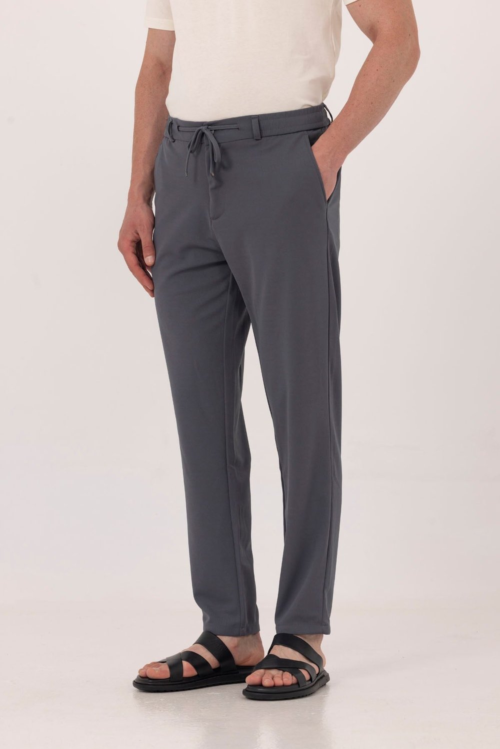 Füme Dokulu Arka Lastikli Köprü Kemerli Bağcıklı Slim Fit Jogger Pantolon