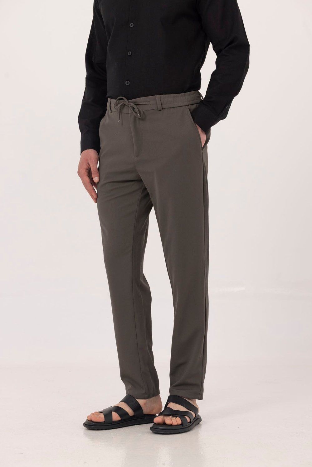 Haki Dokulu Arka Lastikli Köprü Kemerli Bağcıklı Slim Fit Jogger Pantolon