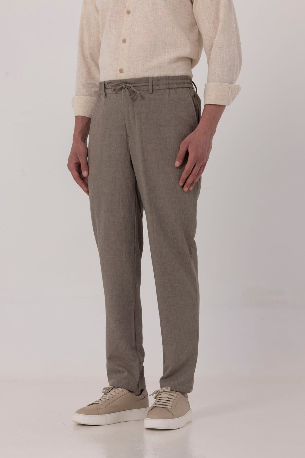 Kahverengi Dokulu Arka Lastikli Köprü Kemerli Bağcıklı Slim Fit Jogger Pantolon