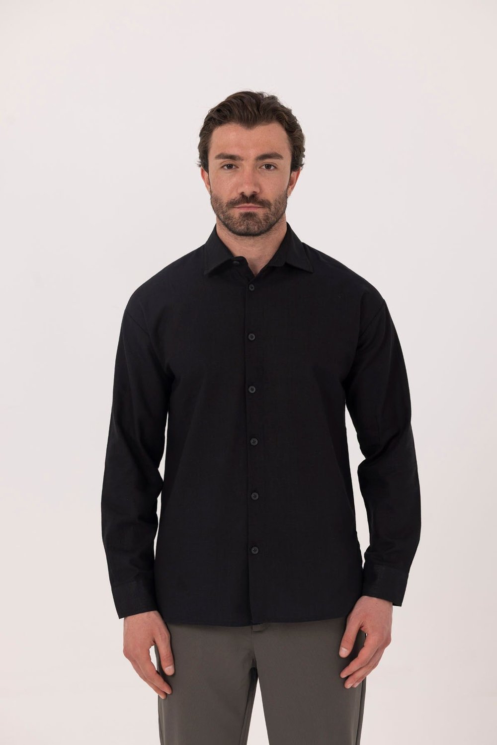 Siyah Regular Fit Keten Görünümlü %100 Pamuk Gömlek