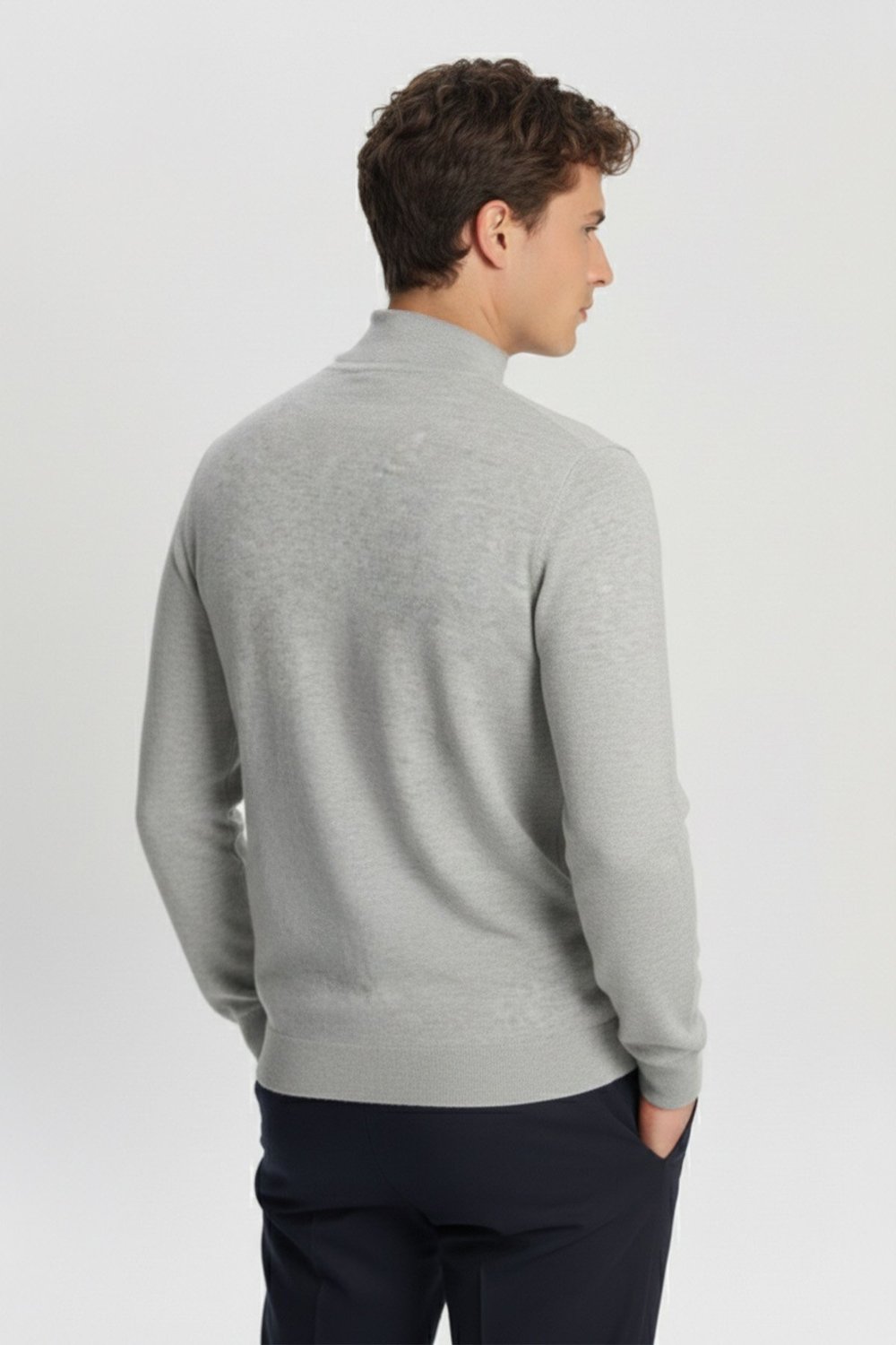 Gri Regular Fit Pamuklu Yarım Balıkçı Yaka Erkek Triko Kazak