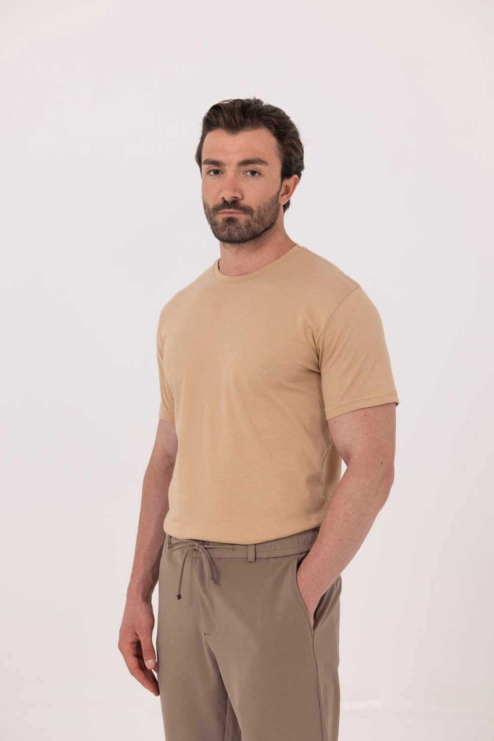 Kahve %100 Pamuk Bisiklet Yaka Düz Renk Basic T-Shirt