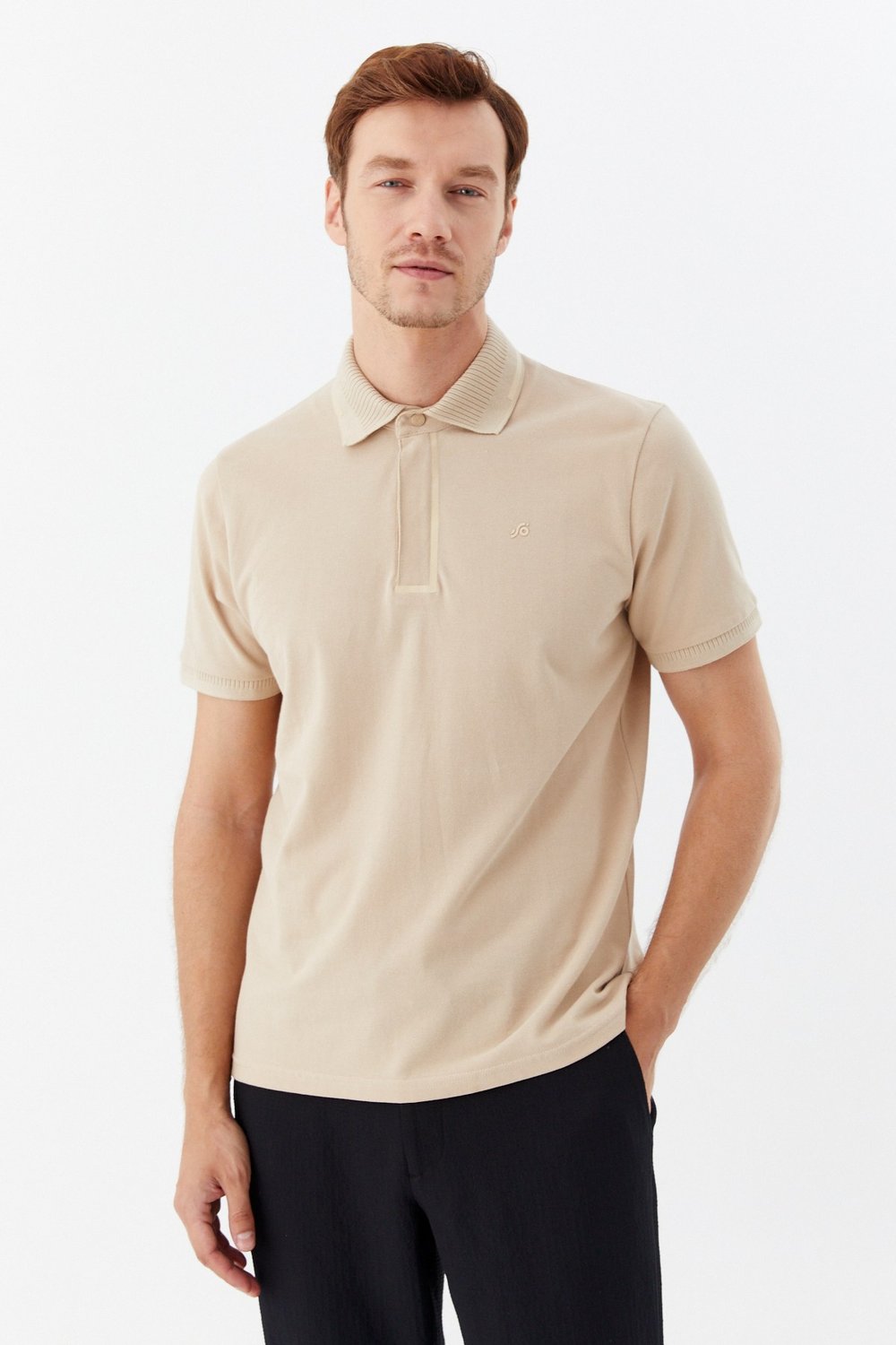 Kum %100 Pamuk Gizli Fermuarlı Polo Yaka T-shirt 