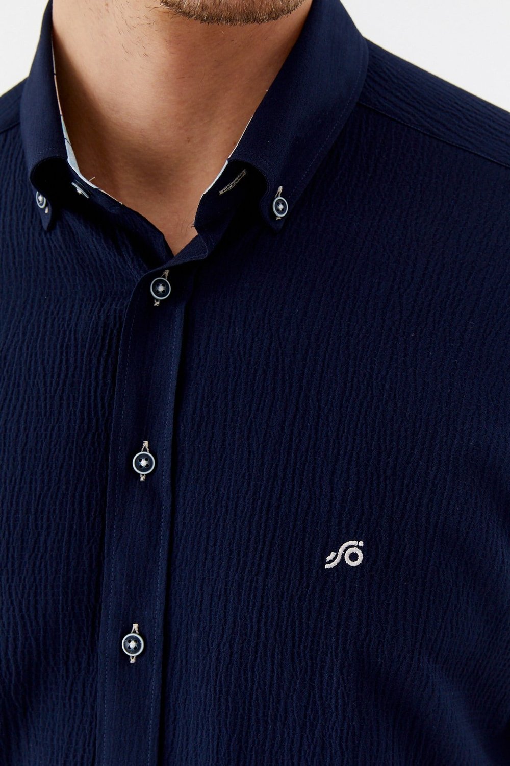 Lacivert %100 Pamuk Uzun Kollu Slim Fit Düğmeli Yaka Gömlek