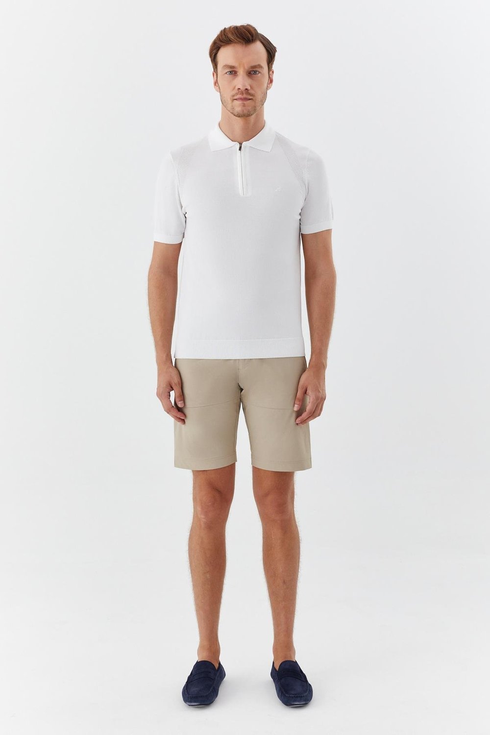 Ekru Regular Fit Triko Polo Yaka Dokulu Tişört