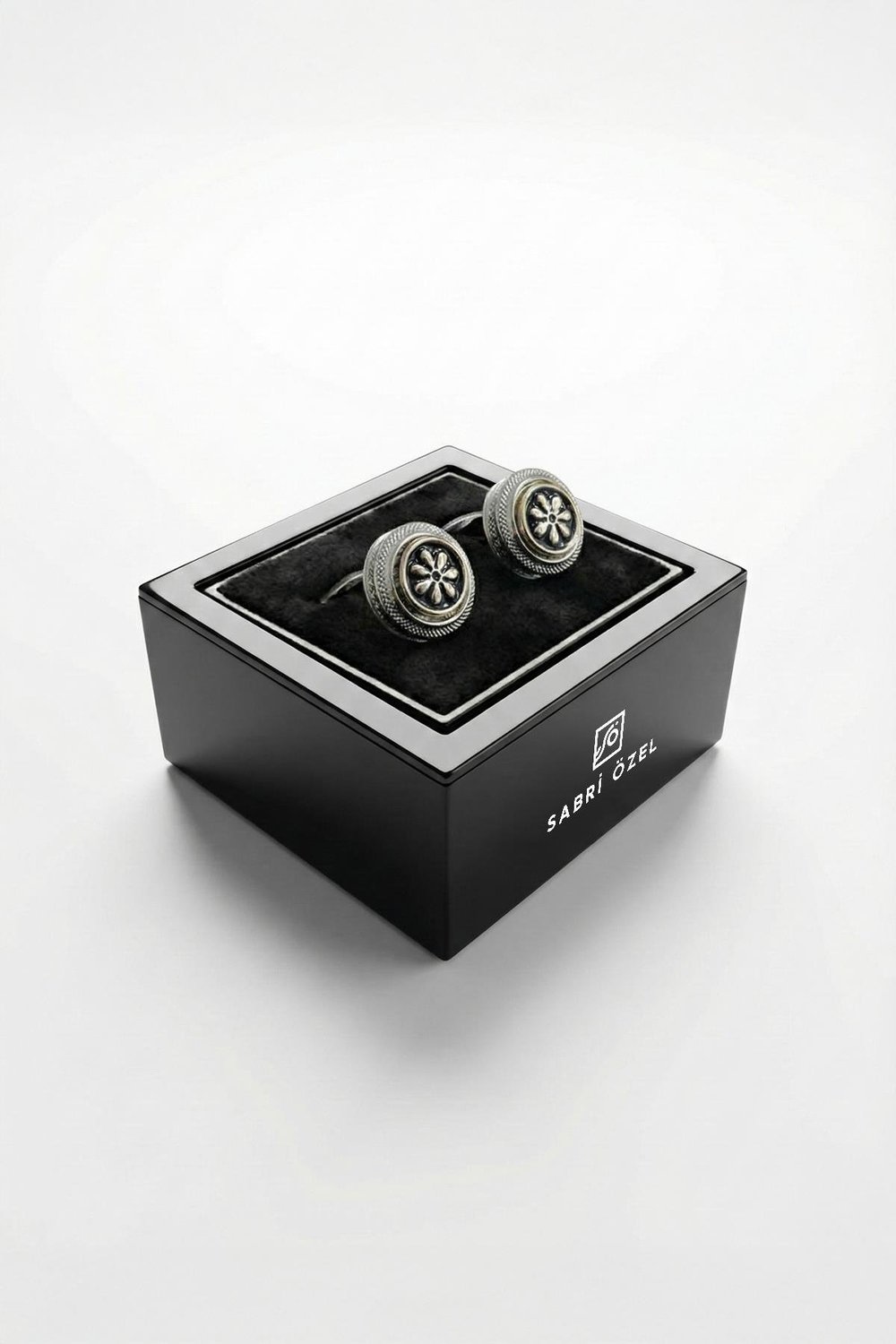 Metal Gri-Siyah Yuvarlak Erkek Kol Düğmesi