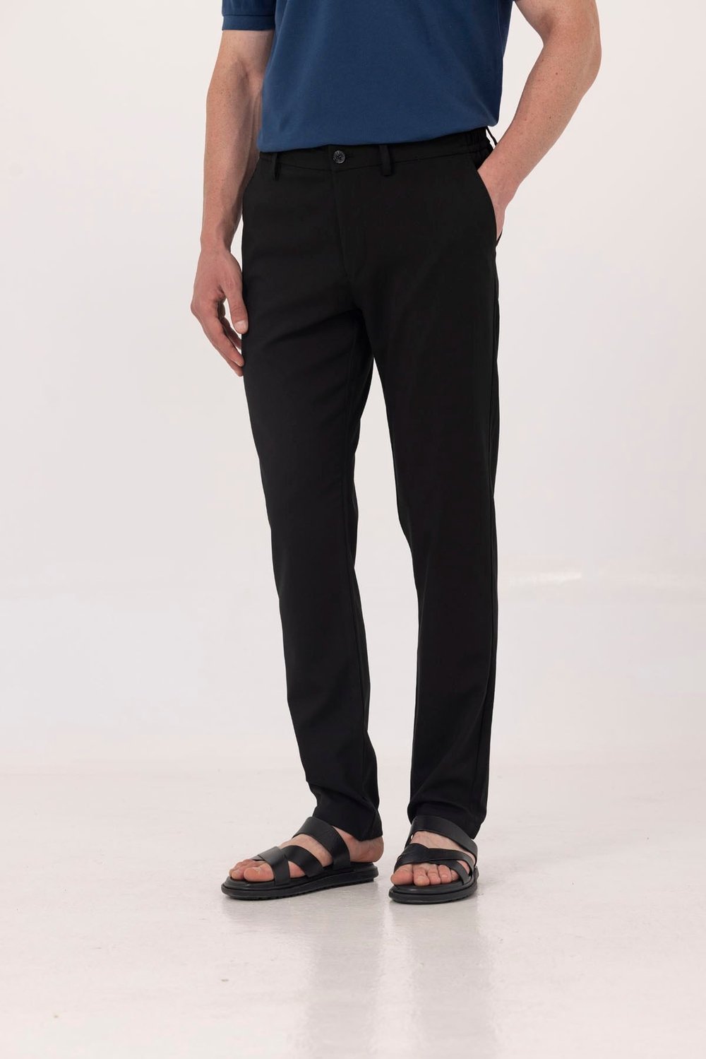 Siyah Yanı Lastikli Köprülü Kemerli Slim Fit Jogger Pantolon